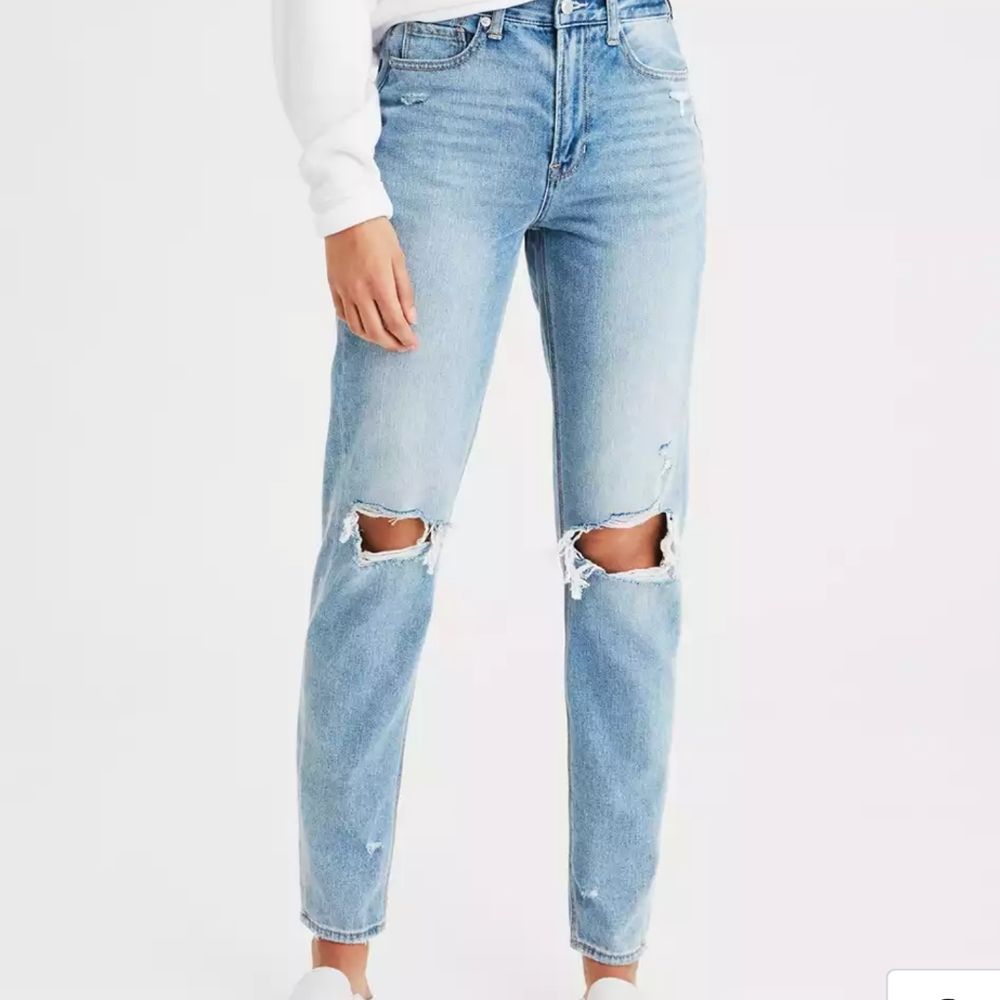 AE Ripped Mom Jean